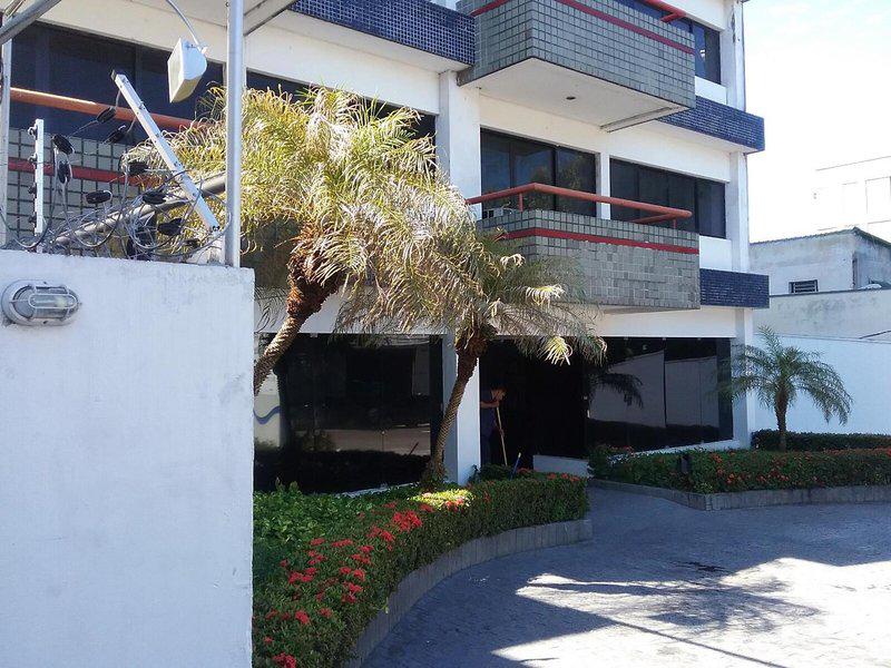 E4BF2017C189DA4E28F1B083B553F46B