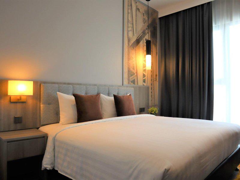 3667FC38C2C434A5C9348E76109A566E