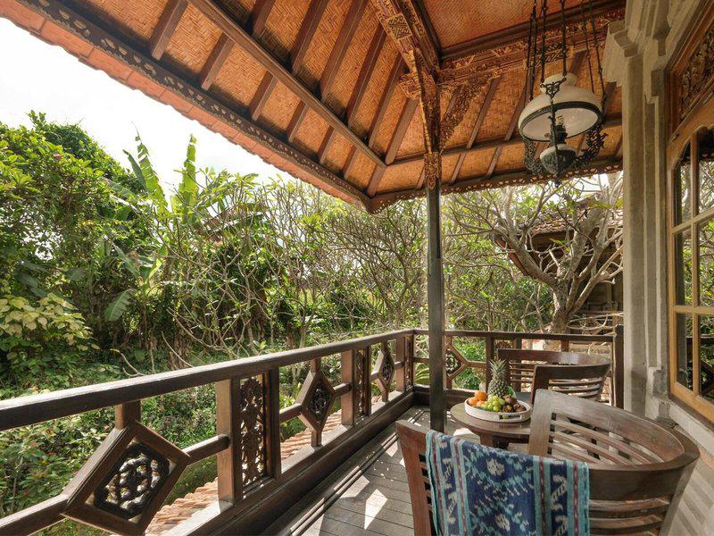 FDB1CEAC6CF19F4B270B274A221EC7D7