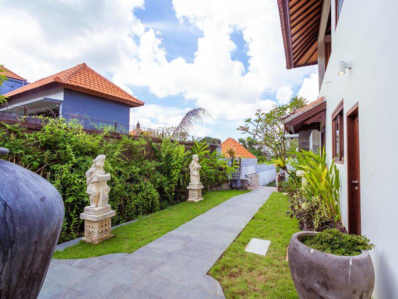 F2D15D84B28BD80267557D77037C0BC4