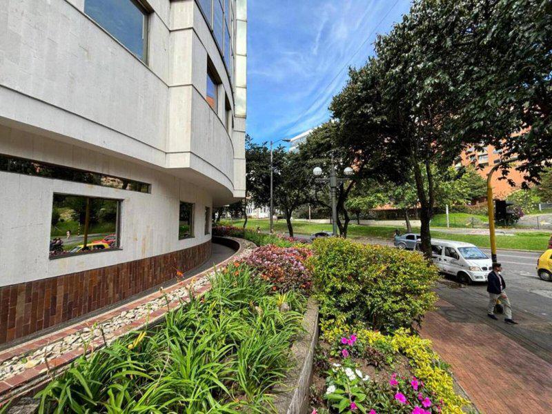 0B55F58942F56F5C7D79387202B8555A