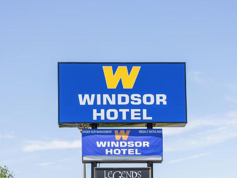 DFC41B2CE27F0E724F21386A5A4028FF