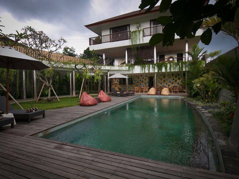 CFDEC1583987644A2F92FB1E97C7303B