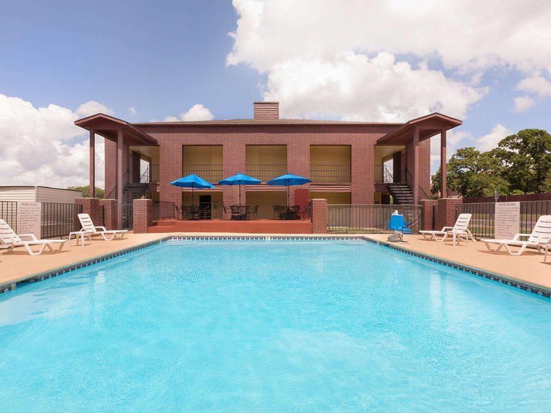 0E073D93CD8ADCF090BA6ACA5B2A0128