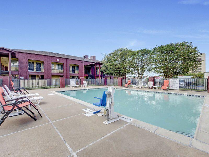 D2E69525BAA84C6E790BED4F34EAC340