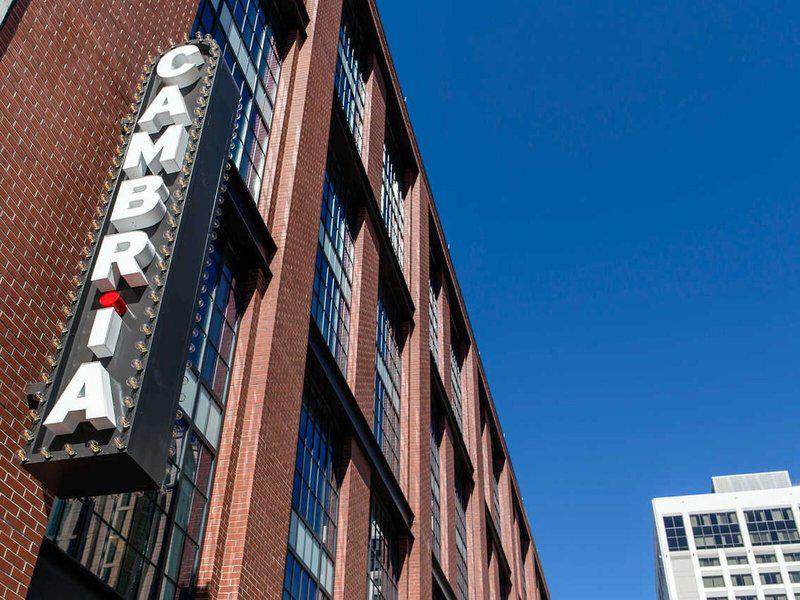 B4DE6E808ADA74BA571C748B9E9269EF