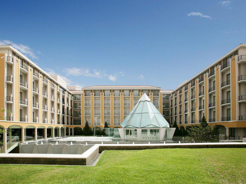 F6F5330684E74F3ED93301FA59A7A9D9