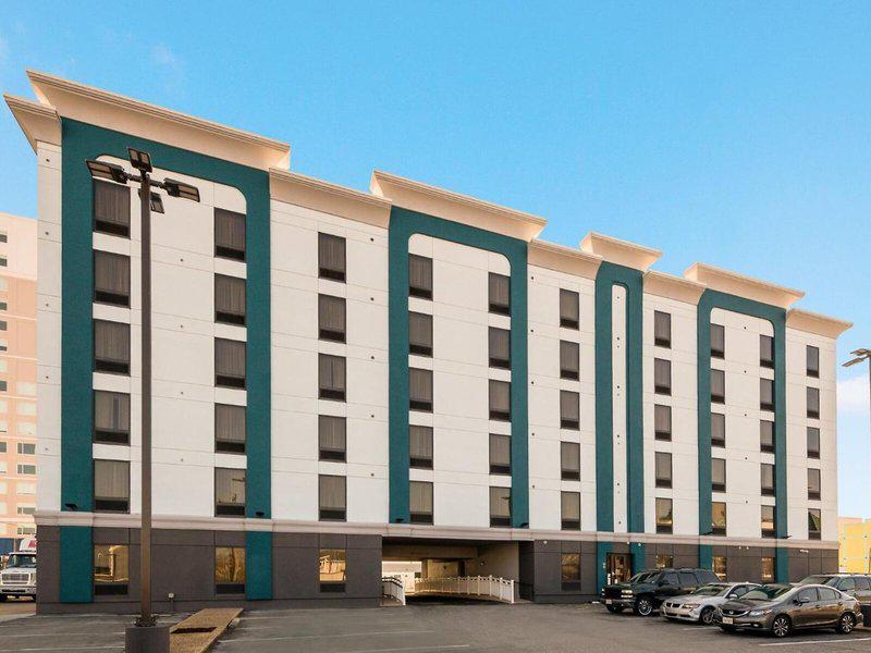 23557B77E495BD7DFEFAA57981751386