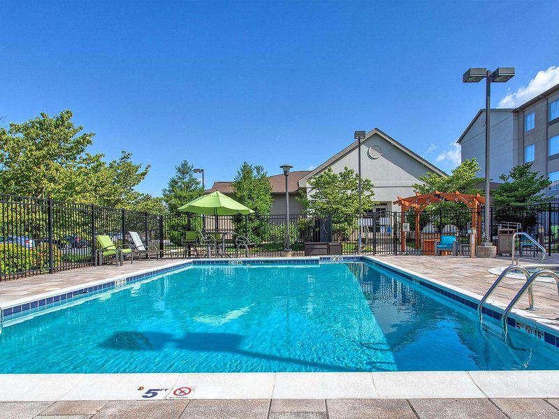 8A117FD6482B4EEC34980108AAF3CF39