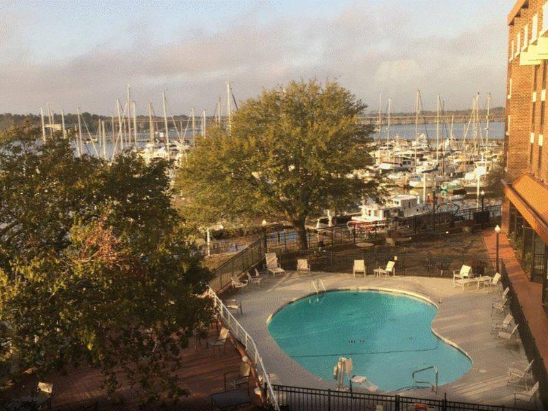 36895DDB8CAB41549090F20CEECE2123