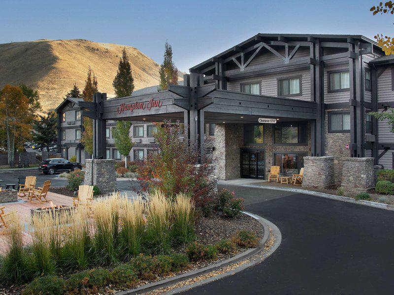 F4048E3CE8D94F7354FB9BB9ABE8B662