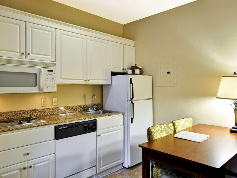 C5D8925E92468F4804388D48D80762E6