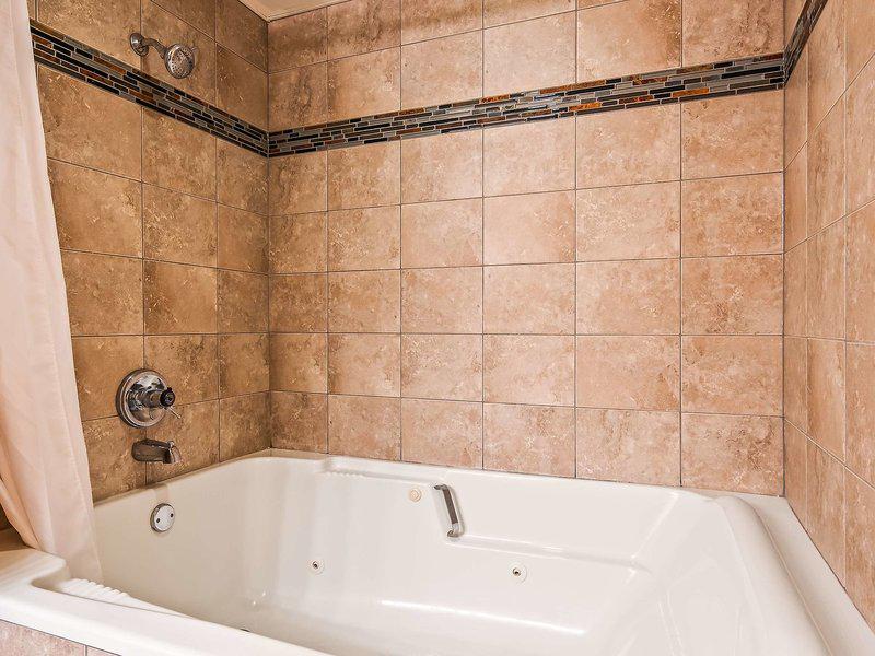 CF5F77217A8B3A65F868E0EC2E824A9C