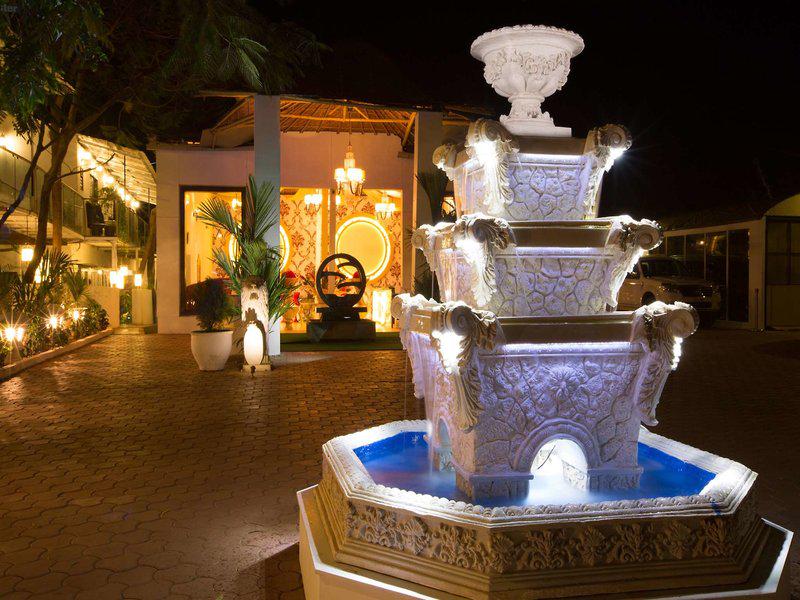 5E847A44AD8847E2F1777F2AD50570B9