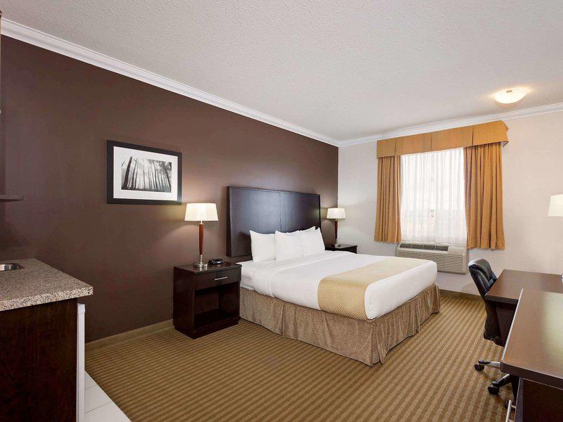 F930710E71400E00528D780442AA7ACE