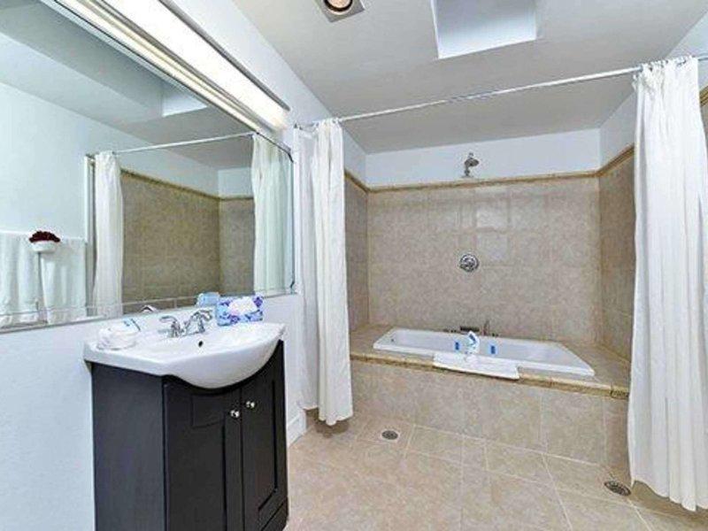 669C7952A1D76CB487F7434B8C902806