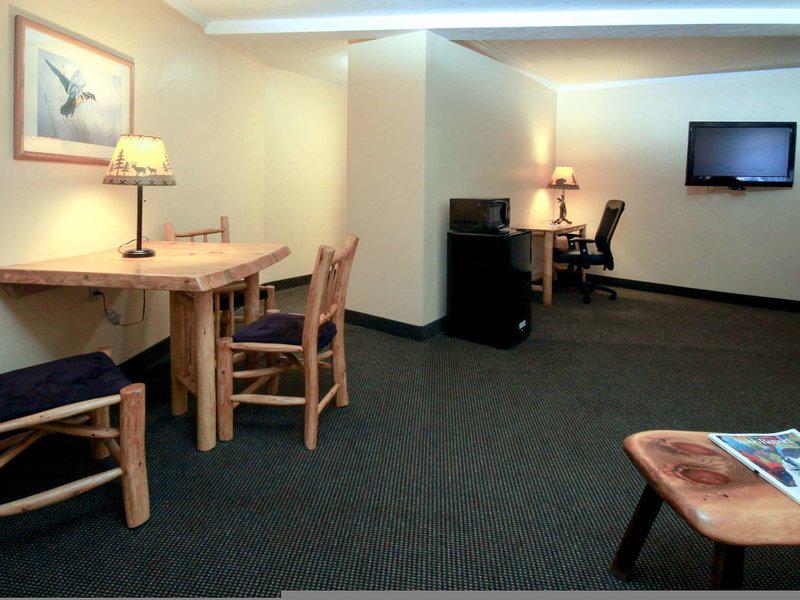 9689CC875800AF8302F545A24708FAF1