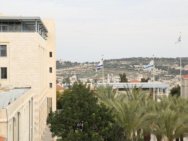 758B4141FC2D126608F4DCDFEED18C69