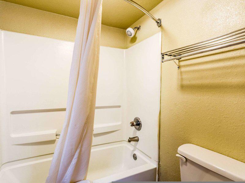 96EA4001521FEBAF93F95A2B0BE2BBF5