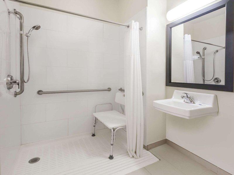 7CEAE7223D8FACB43AE25A20526A72AC