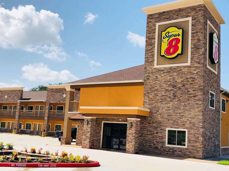 773AFBE46F7F855CF124A55F8443F17D