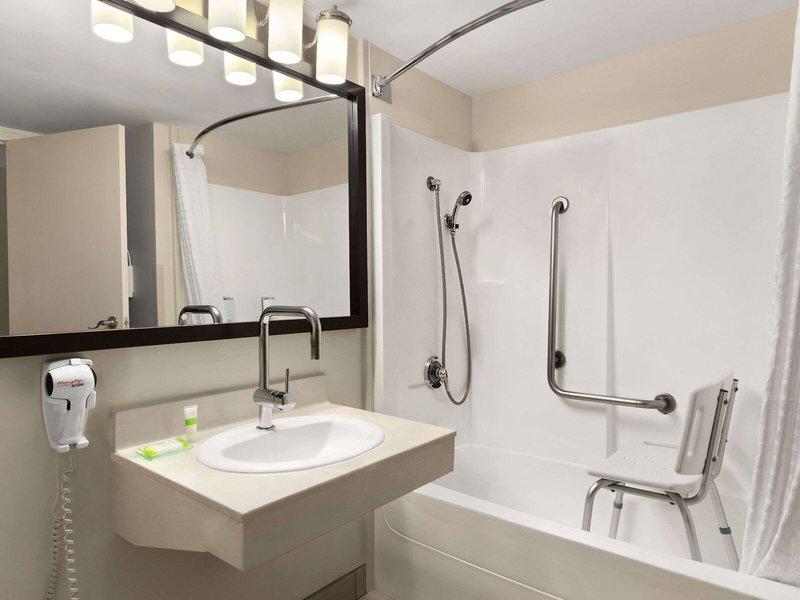 63FAC2DF61C4F4CC9CB58A8AD788AABA