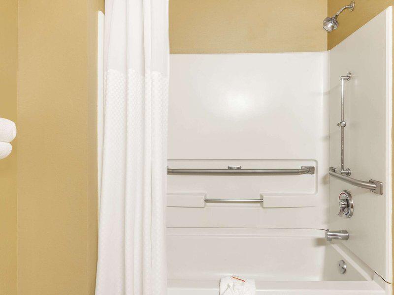 B06E82E698AF716AD2428847B37265DF