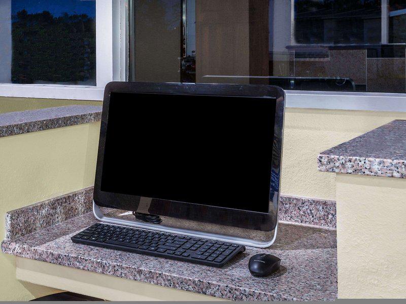 3DA1F9EB2E5943BC80C92D1C2D320D82