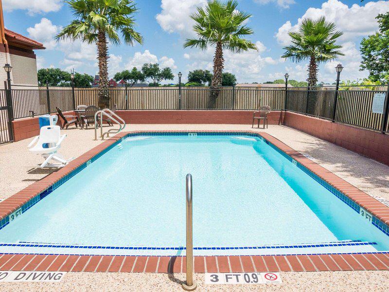 DB36F467F75201FC472BA1FBB62786DB