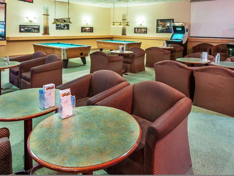 ECB2ECC1F4E877378273D27863C1CAB0