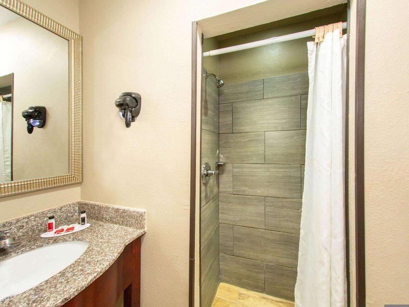 490AC8AC495091DF737DE122738BAF39