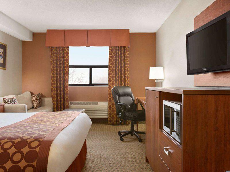 33F4C2B9A980EA54EB4C3D3BF131ECEE