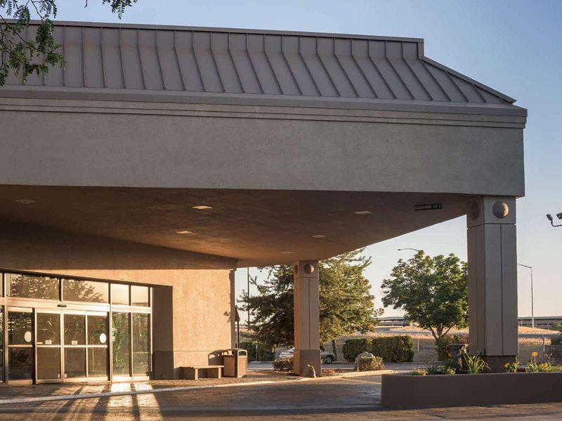 7E8C3648AE9395980CE770993C30975E