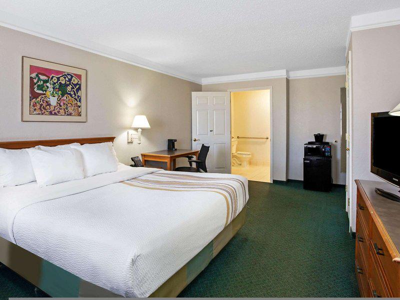 079C2152DD4BA98129C20F6F6A55418F