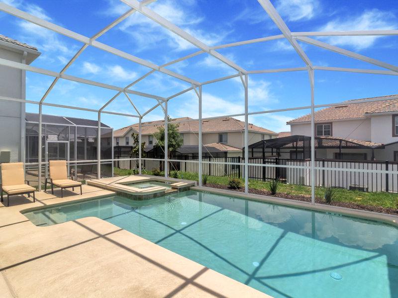 F8D6026EC46911E4F330282672B35FAD