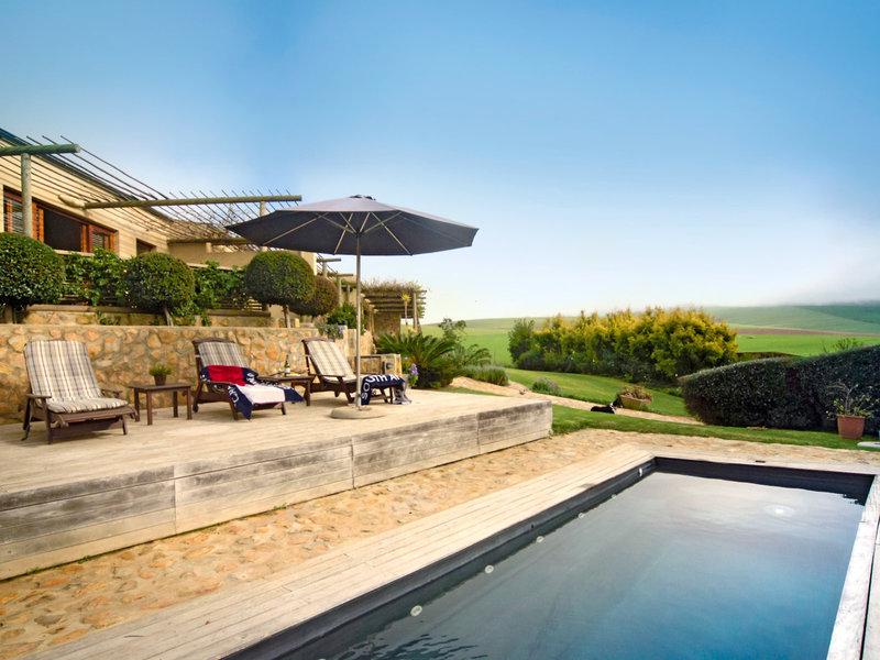 DFCD0758E38A724F2371ECB3A75EA36B