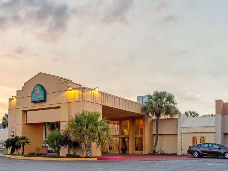 00BA957B2C662DF2C515E681FE2925A5