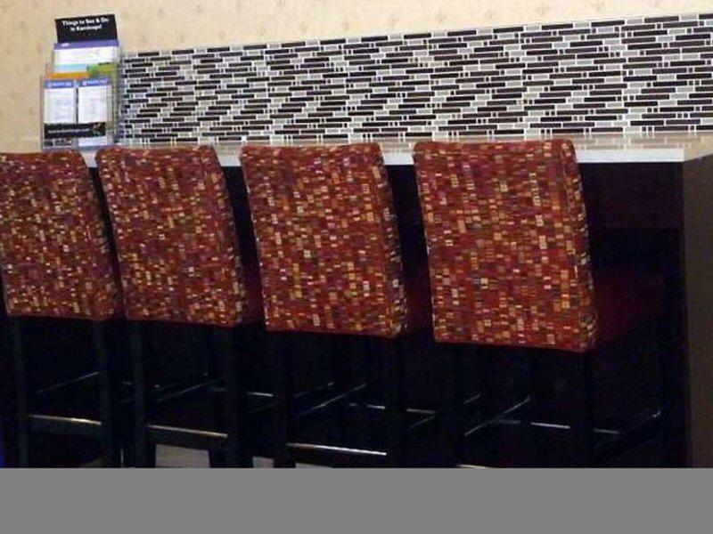 20B3A41F656FD1BB5FA08E2BD24299B0