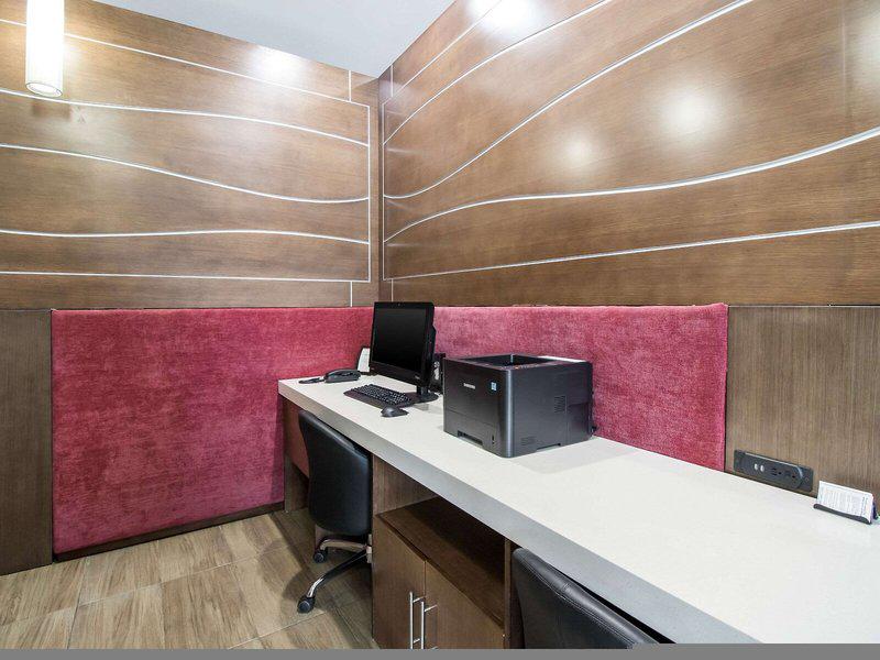 AF573F5BACDE8F2F9B5D01BAABEB9942