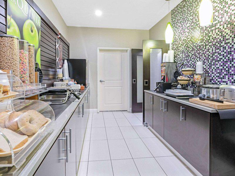 184D89A5B3B8624822D4B92ACCAD7AB4