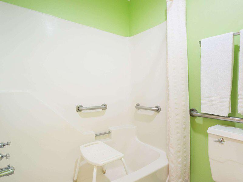 1CE91381EDFE0540FD75619A08351642