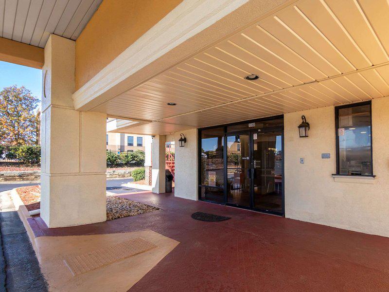 DC06BB7396537572DE8BE445B89ED898