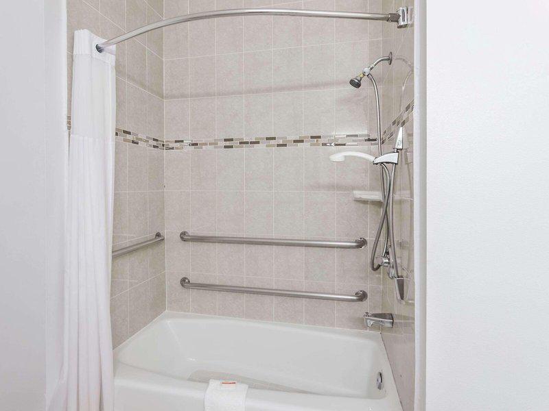 15821BEDA4B0680D674DB48DD3327ACF