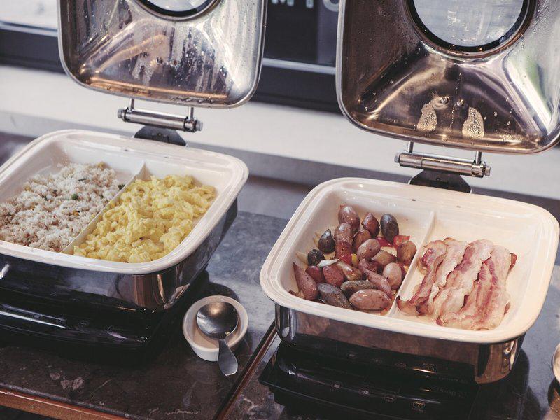 20E8EEE265985D56AC7C3AC921778CAB