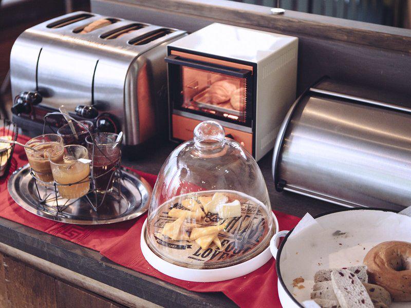 A76C61D19008ACF1CBD88431787206DA