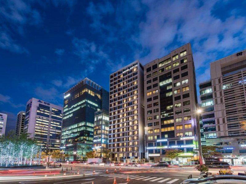 E95D6A3D0DB5E7F5BF83A31FC9BBB3AD