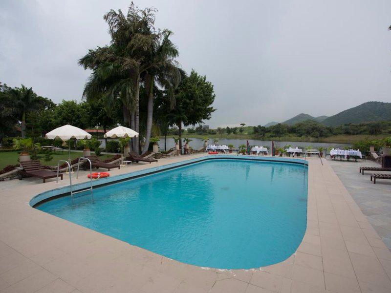 61E5ECE9F66D8C261D42EDF56D50DE19