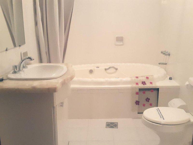 9E8998AE793E74E5D6F6FBE77E442BAC