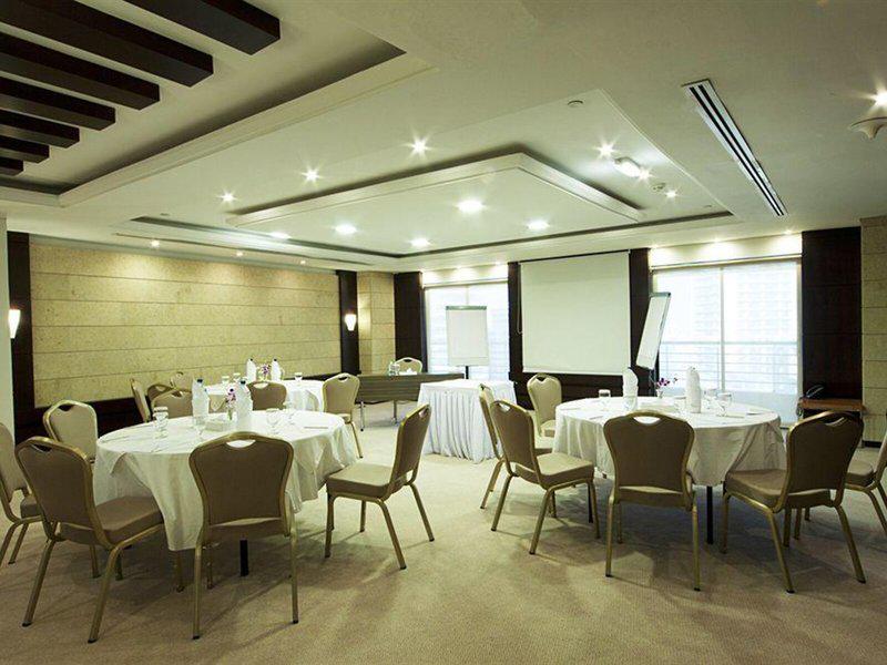 B4EEA94E5D1B73AC9C44B40FD37F9A72