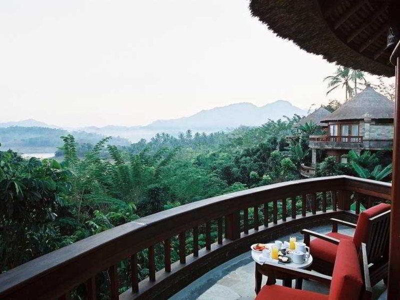 DF709F88AD8C29AFA647D234A8E28C92